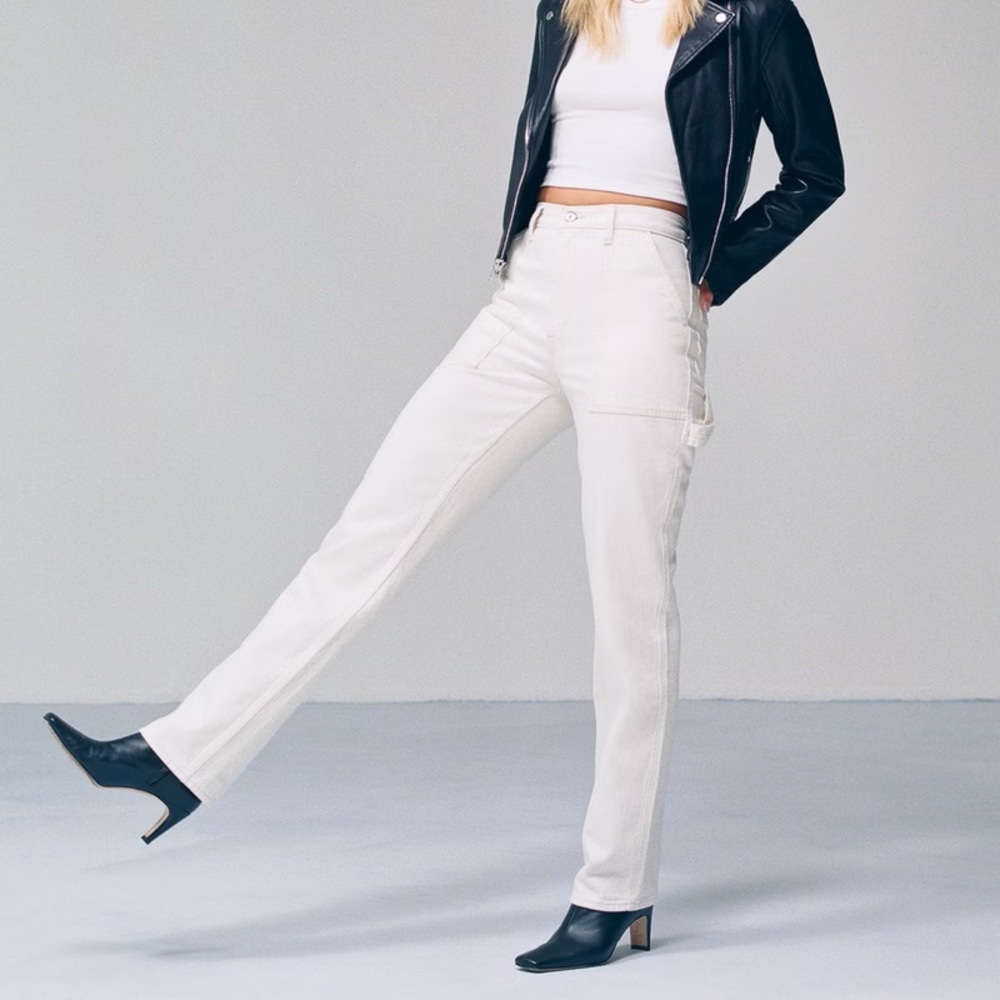 Abercrombie & Fitch Ultra High Rise 90s Straight Carpenter Jean